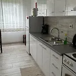 Mia * פורץ