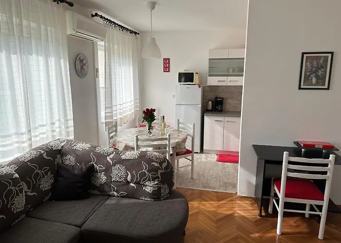 Mia Apartman *