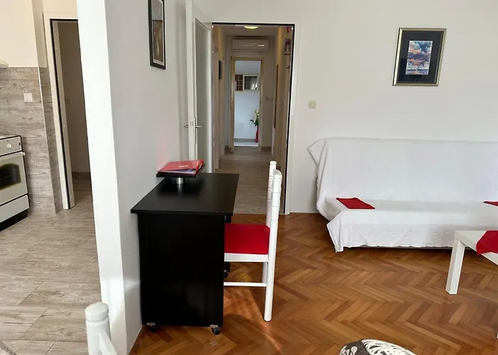 Mia Apartman *